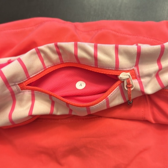Lululemon skort size 4. EUC. Cute striped shorts under skirt. Zipper back pocket - Picture 4 of 4